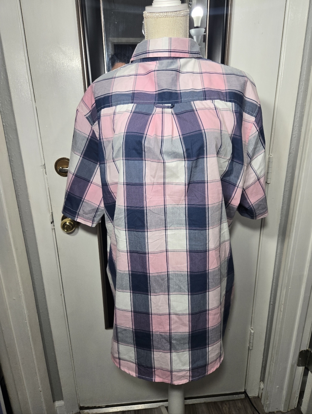 Chaps Men's Button Up Shirt NWT Pink And Blue Sz XL - Picture 5 of 5